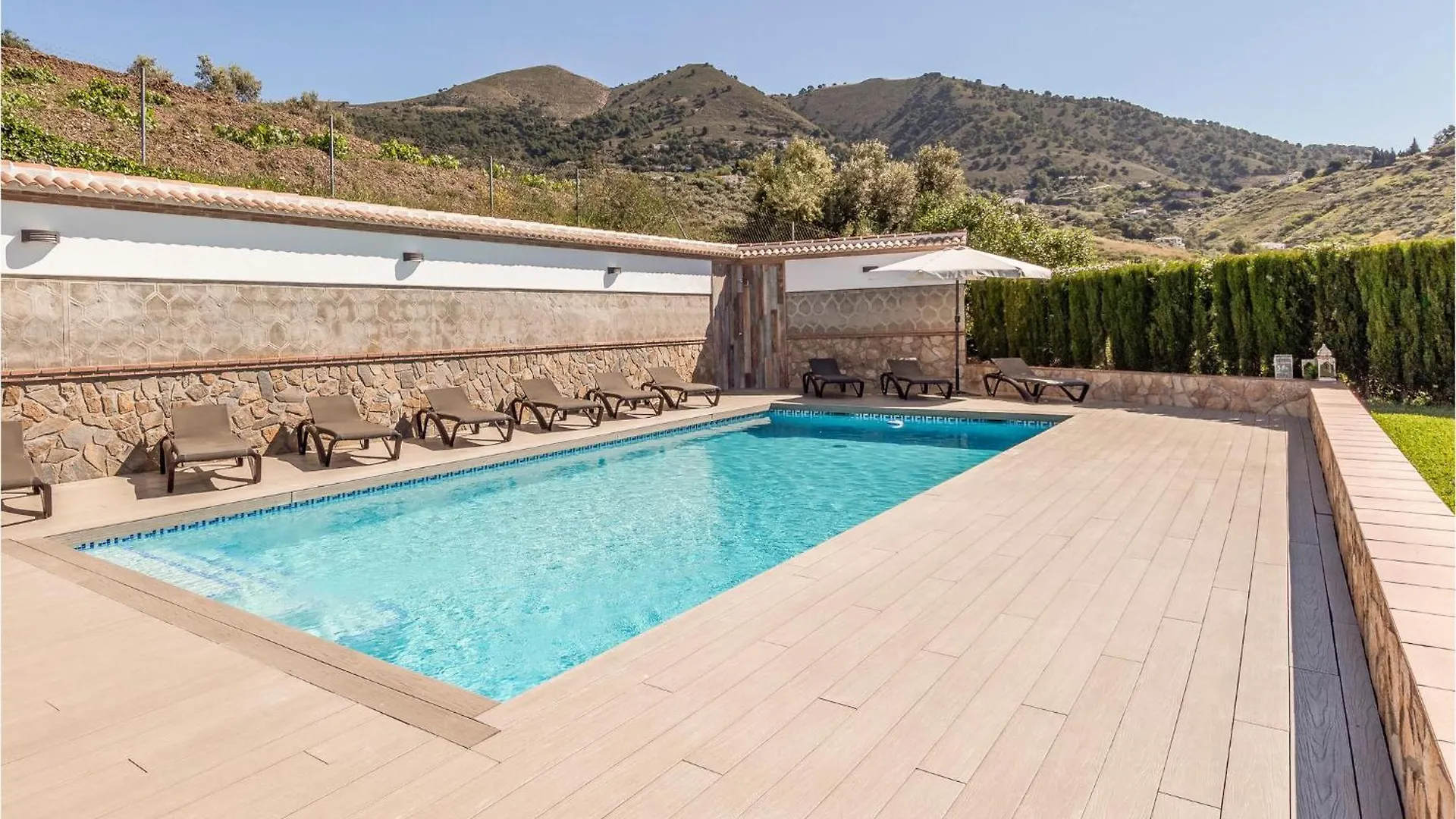 Beautiful Home In Malaga With Kitchen 0*,  西班牙
